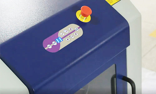 賦（fù）彩電子煙油混勻機性能良好，低耗（hào）耐用