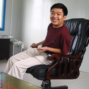 立（lì）邦漆經銷商（shāng）塗料調色機選購（gòu）心得